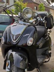 Verkaufe meinen 50ccm Roller luxxon cruiser! Kilometerstand: 5730!
