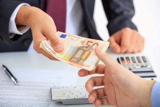 IHR SCHNELLES UND ZUVERLÄSSIGES KREDITANGEBOT 