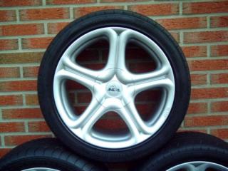 Antera-Alufelgen 235/40ZR17