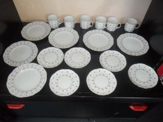 Rosenthal Classic Monbijou Blütenteppich mit Goldrand