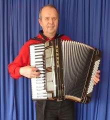 Kalle der Akkordeonspieler in Straelen, Viersen, Kevelaer, Xanten, Kleve, 