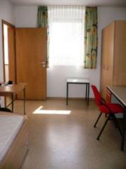 1 Zimmer Apartment mit kliener Single-Küche zu vermieten in Schwandorf