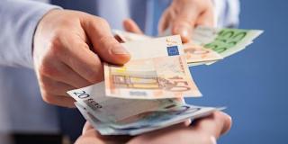 Wir bieten Kredite an, um Ihnen zu helfen