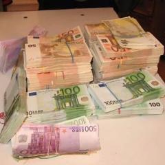 WIR SIND DIE LÖSUNG FÜR IHRE PROBLEME