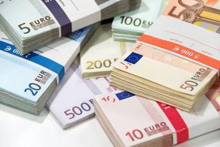 EINFACHER UND KOSTENLOSER KREDIT: danielaschulz066@gmail.com