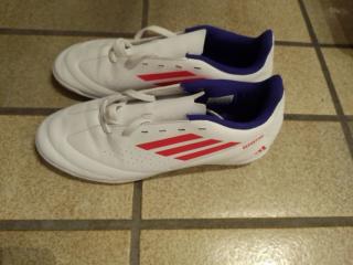 Adidas Deportivo Hallen Fußball Schuhe. 