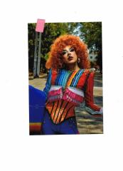 Extravagante Frau n Hochglanz auf Fotopapier
