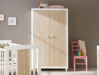 Kleiderschrank aus der Kollektion Anouk