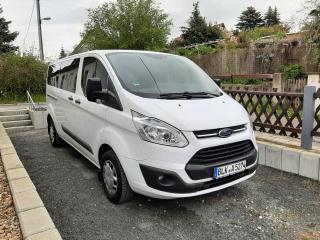 Autovermietung: Ford Custom 9 Sitze lange Ausführung AHK