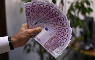 Gelddarlehensangebot, um Ihnen kostenlos zu helfen.